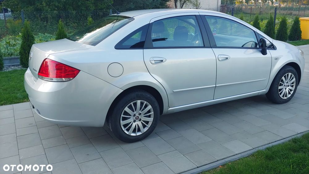Fiat Linea 1.4 8V Active - 9