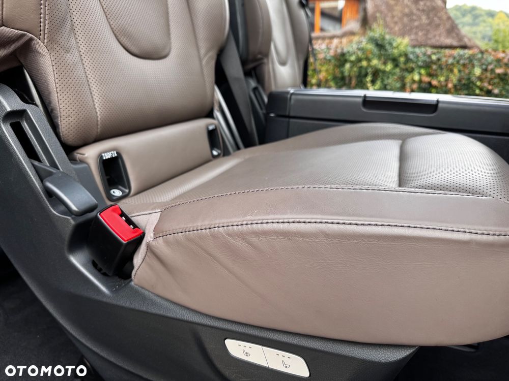 Mercedes-Benz Klasa V 300 d Avantgarde 9G-Tronic (ekstra d³) - 19