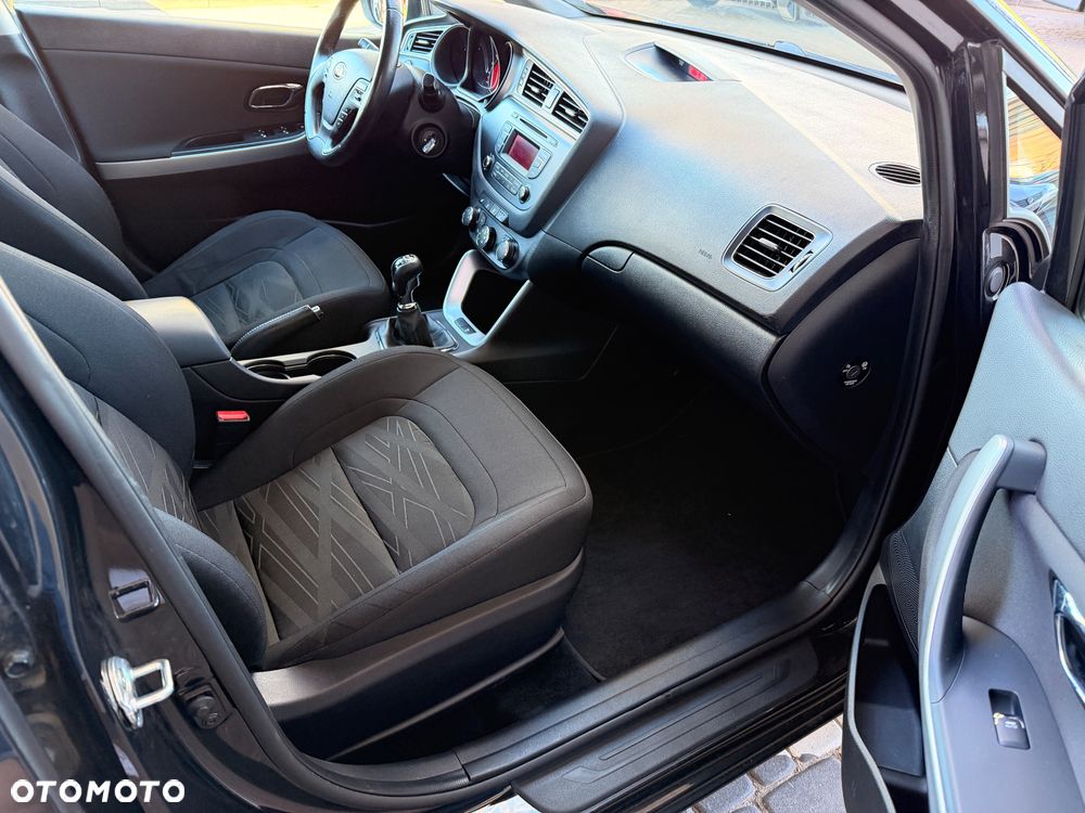 Kia Ceed 1.4 CVVT Attract - 23