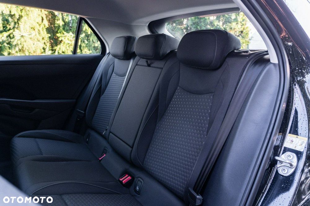 Volkswagen T-Roc - 22