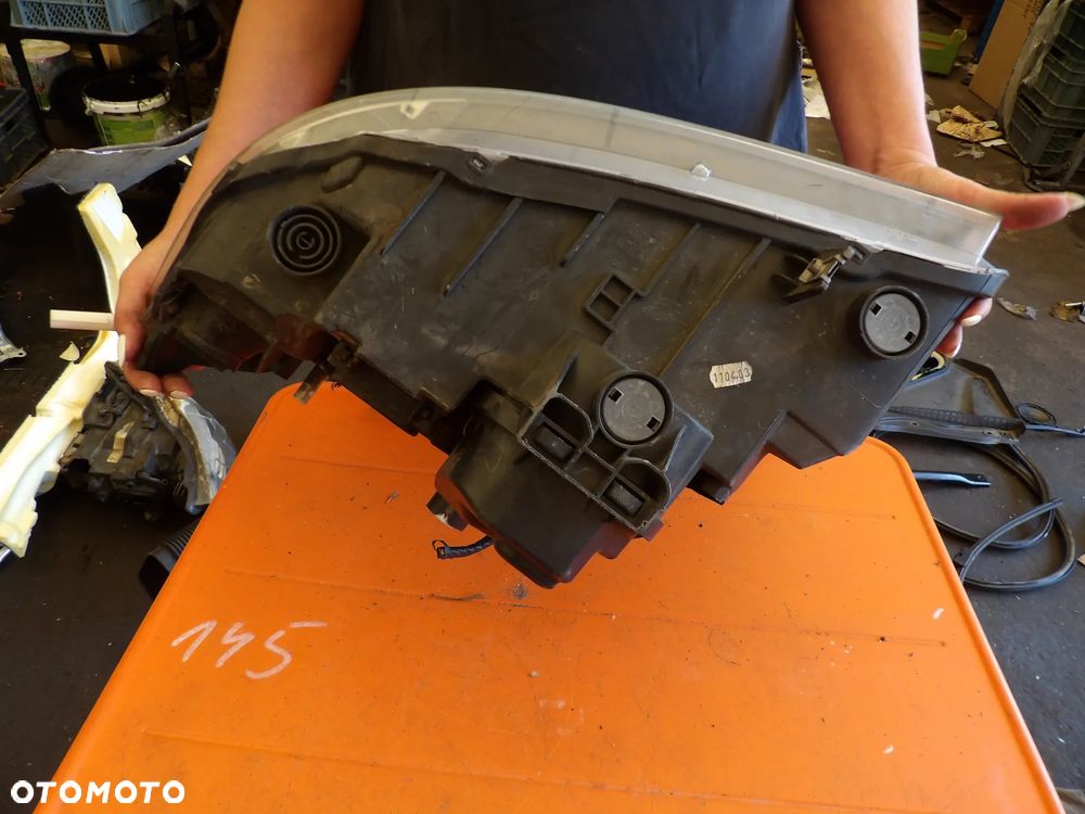 BMW - E90 - H7 - LIFT - PRAWA LAMPA PRZEDNIA - UK - 7202576 - 5