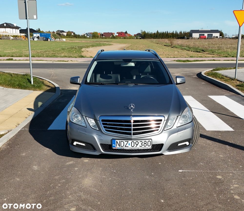 Mercedes-Benz Klasa E 250 CDI DPF BlueEFFICIENCY Automatik Avantgarde - 2