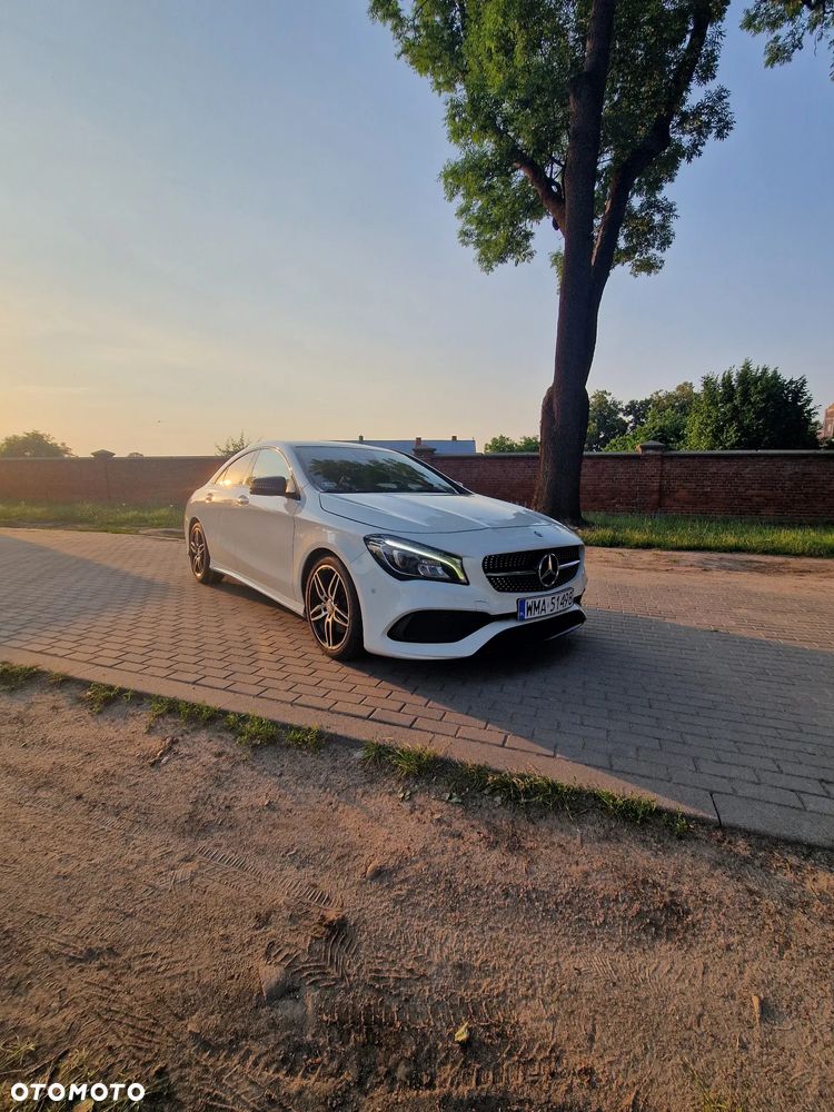 Mercedes-Benz CLA 220 d 7G-DCT AMG Line - 1