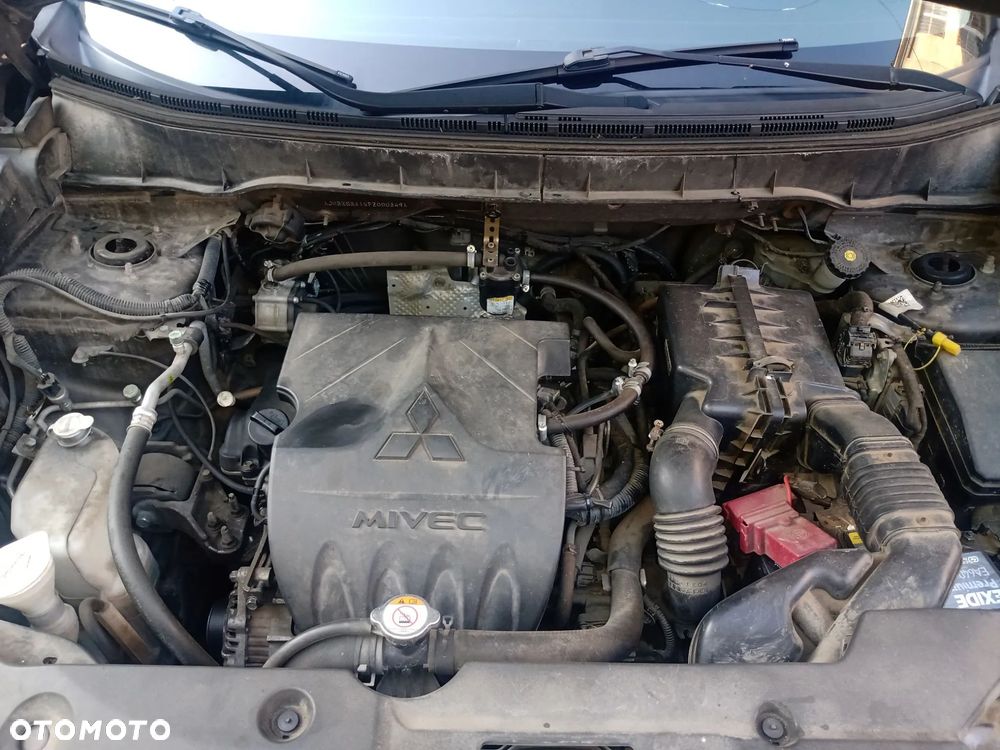Mitsubishi ASX 1.6 Intense - 14