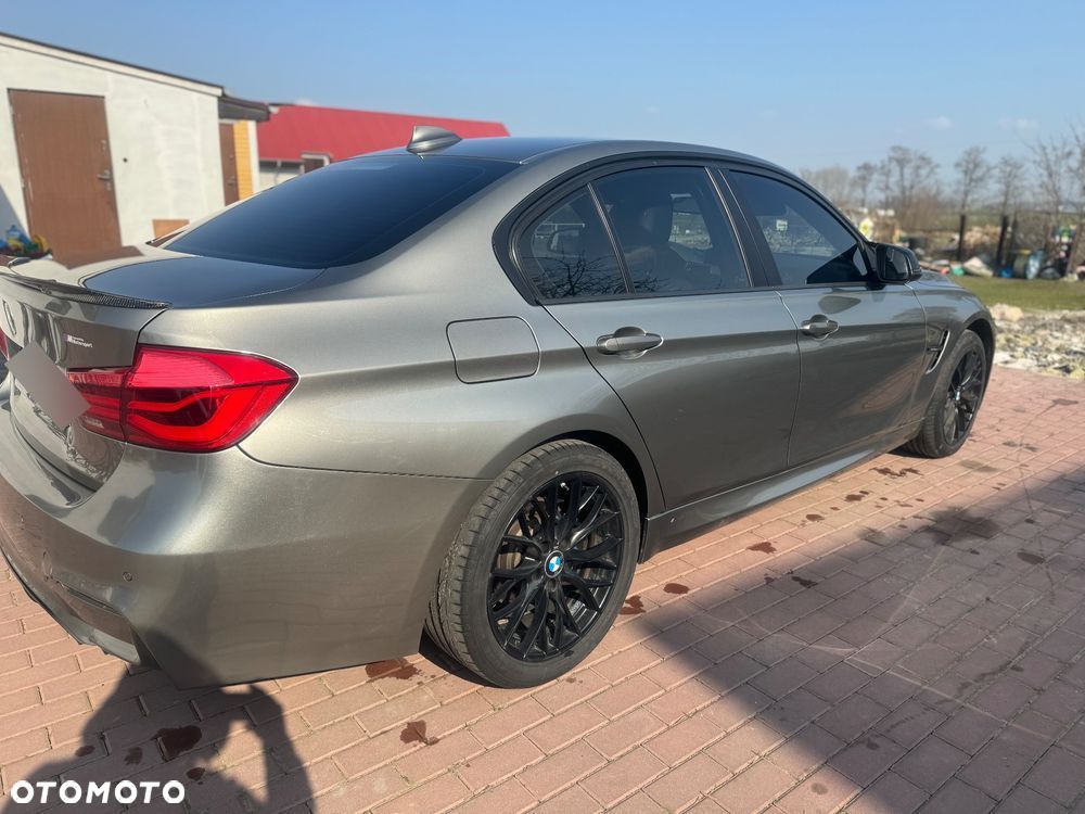 BMW Seria 3 318d M Sport - 8