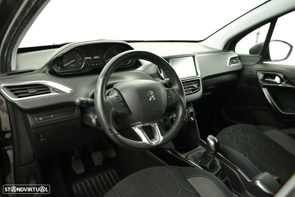 Peugeot 2008 1.2 PureTech Signature - 7