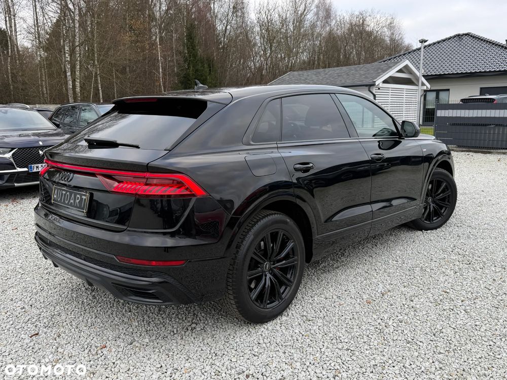 Audi Q8 - 16