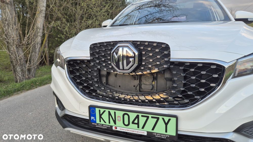 MG ZS - 15