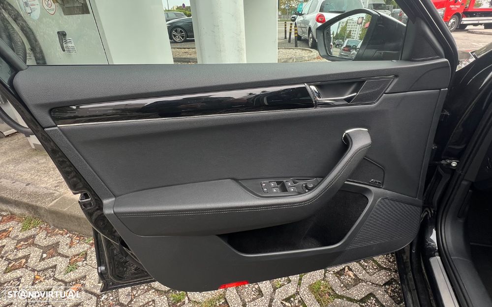 Skoda Superb Break 1.4 TSI iV Laurin&Klement DSG - 45