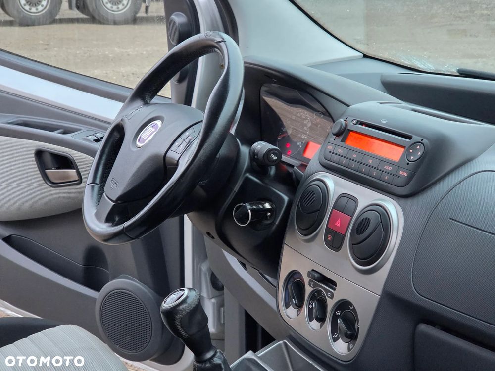 Fiat Qubo - 11