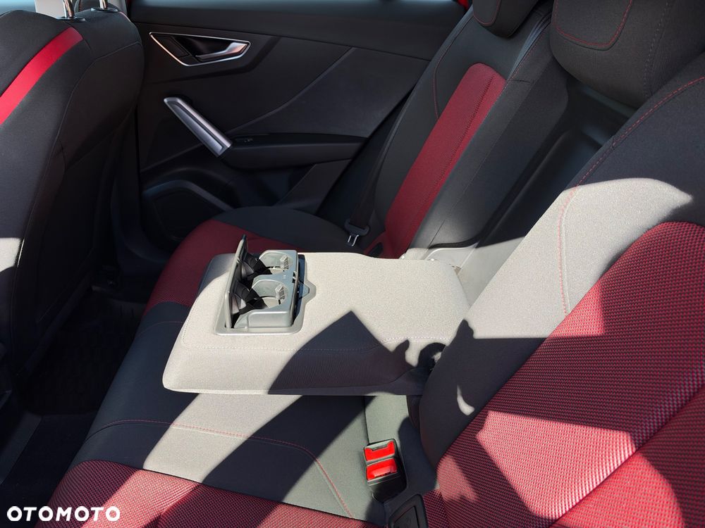 Audi Q2 1.4 TFSI CoD Sport S tronic - 11