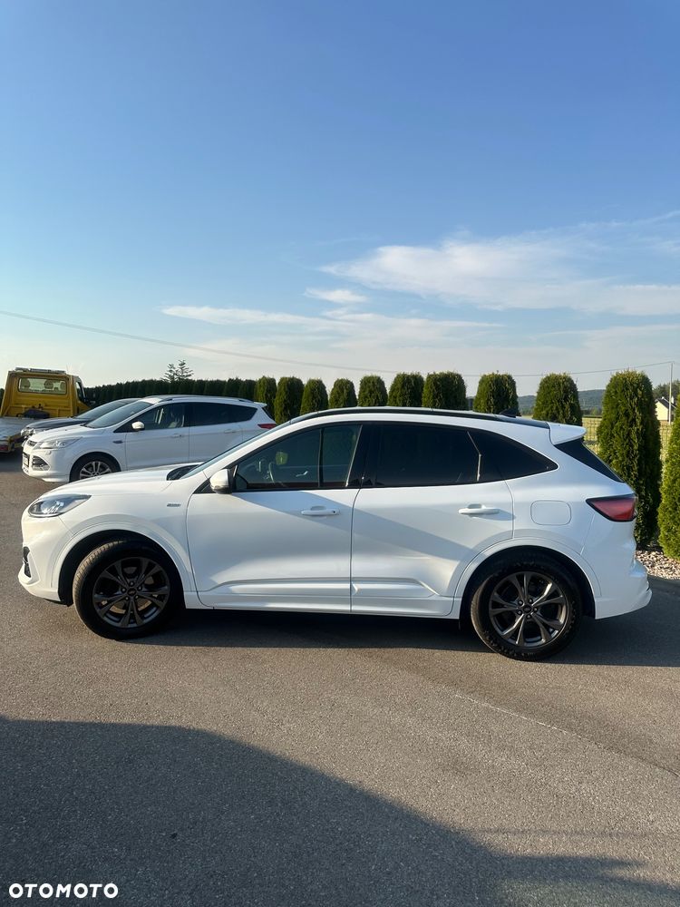Ford Kuga - 10