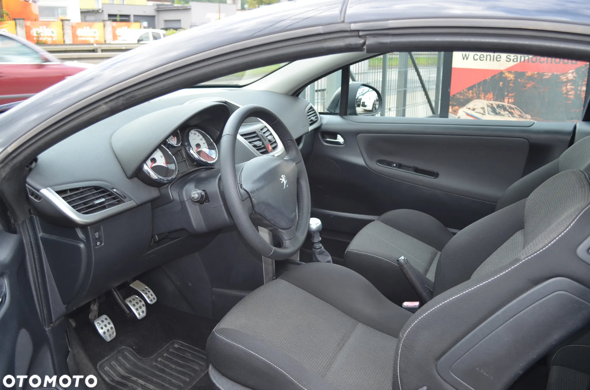Peugeot 207 - 7