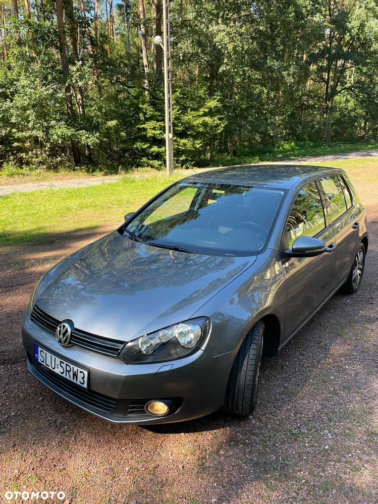 Volkswagen Golf - 1