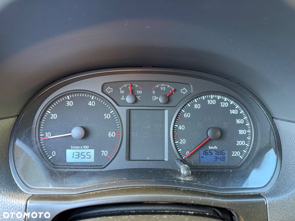 Volkswagen Polo - 8