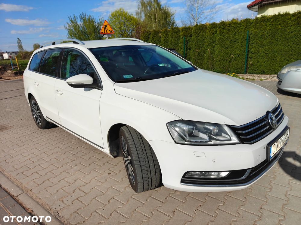 Volkswagen Passat 2.0 TDI Highline DSG - 8