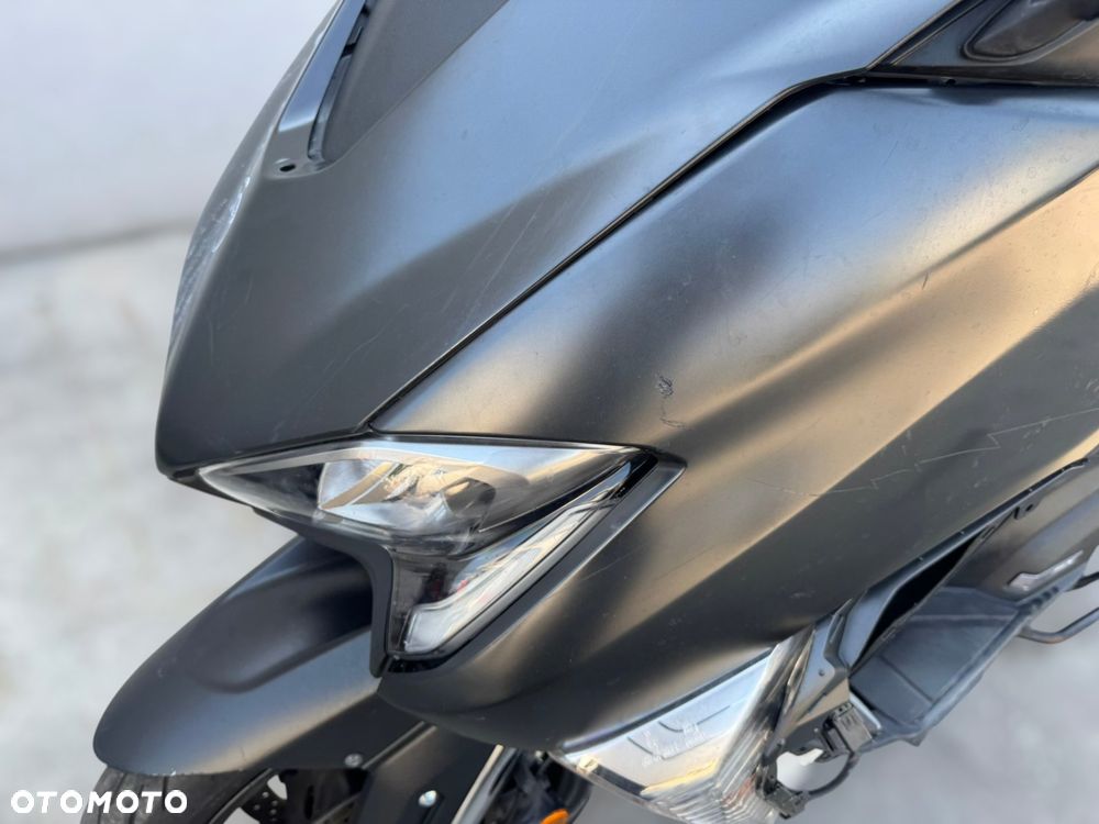 Yamaha Tmax - 14