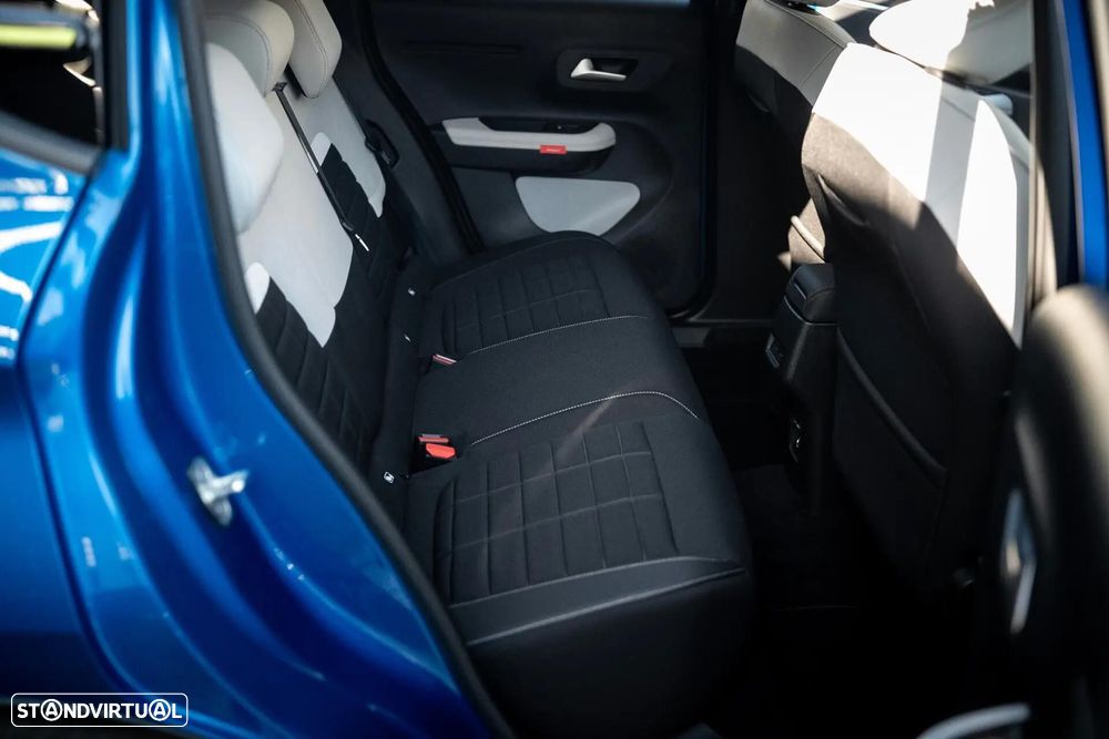 Citroën C3 Hybrid 110 ë-DCS6 PLUS - 37