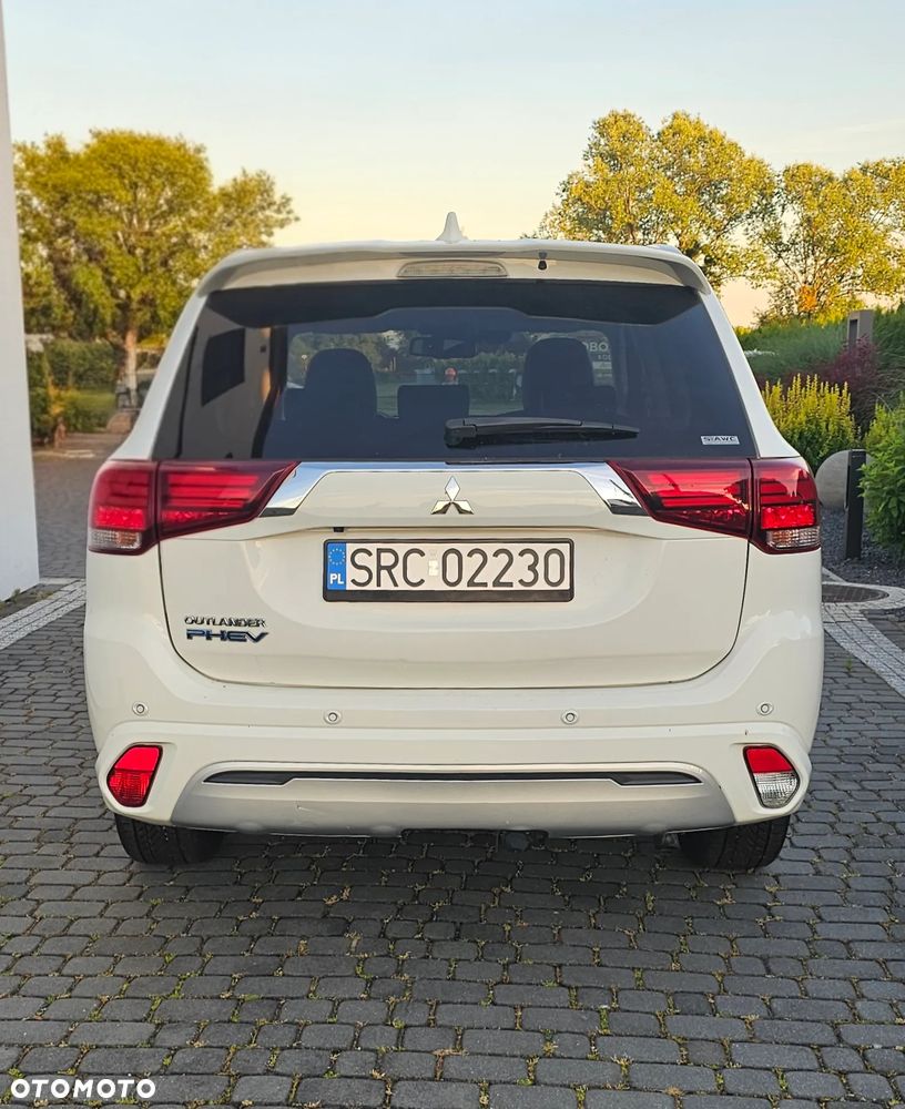 Mitsubishi Outlander - 6