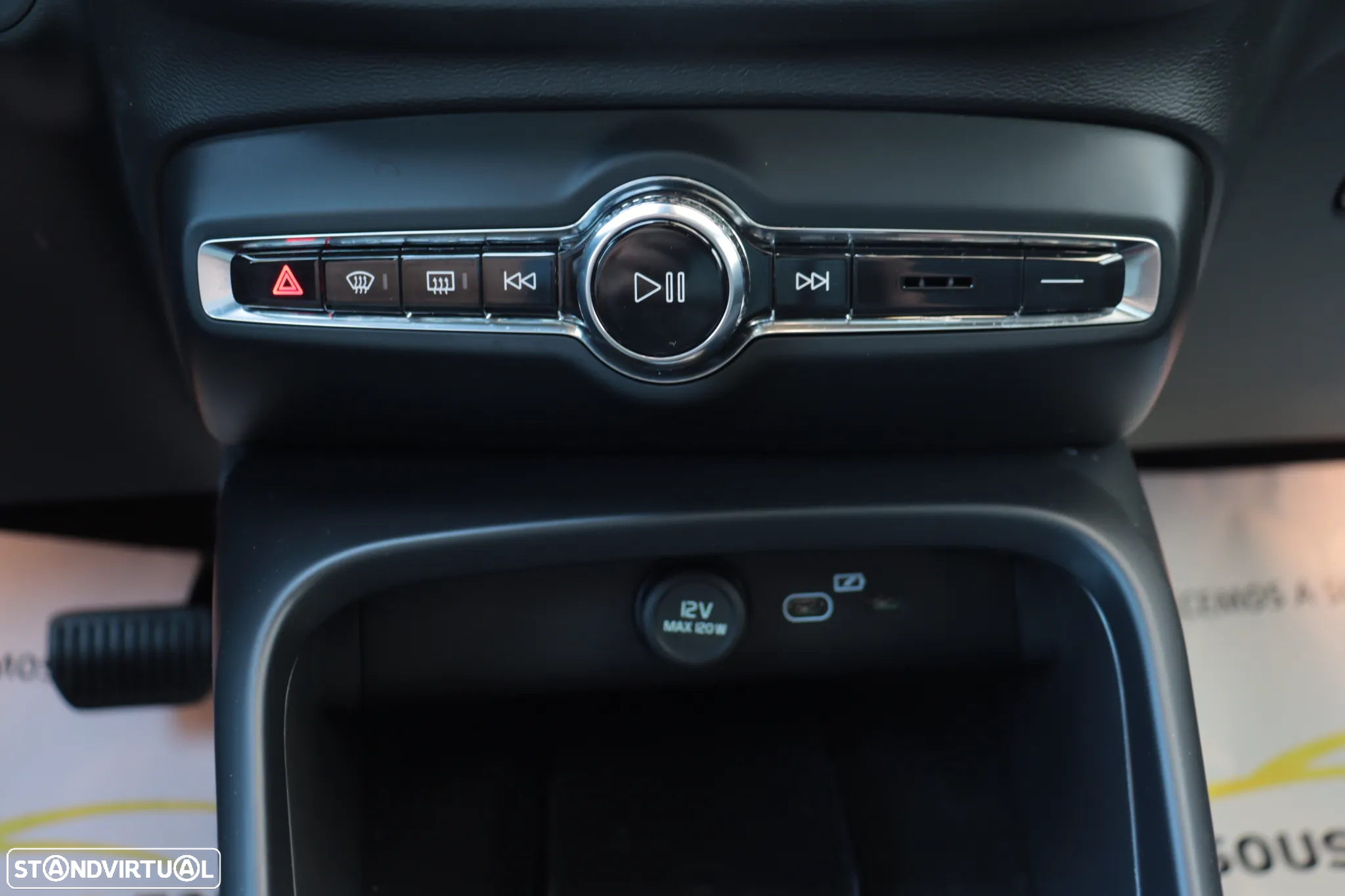 Volvo C40 Recharge Core - 21