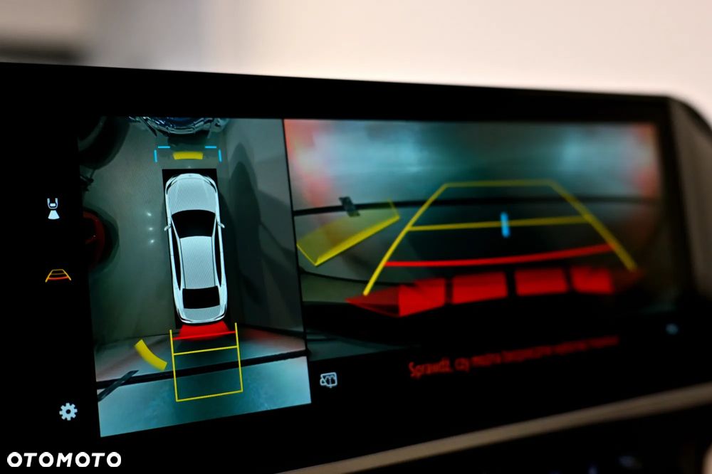 Toyota Camry 2.5 Hybrid Dynamic Force Comfort e-CVT - 28