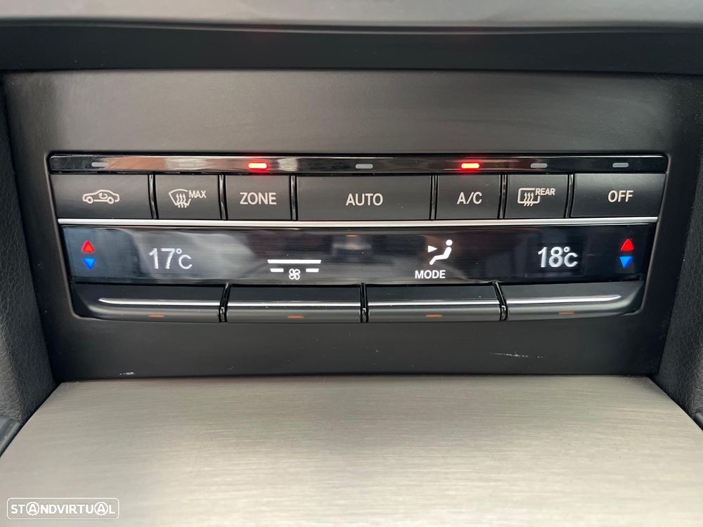 Mercedes-Benz E 300 Bluetec Hybrid Elegance - 19