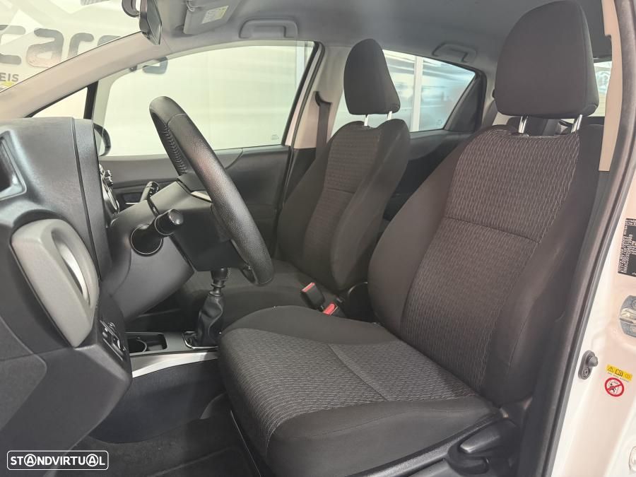 Toyota Yaris 1.4 D-4D Comfort+P.Style - 11