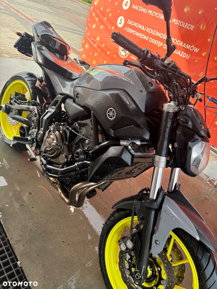 Yamaha MT - 3