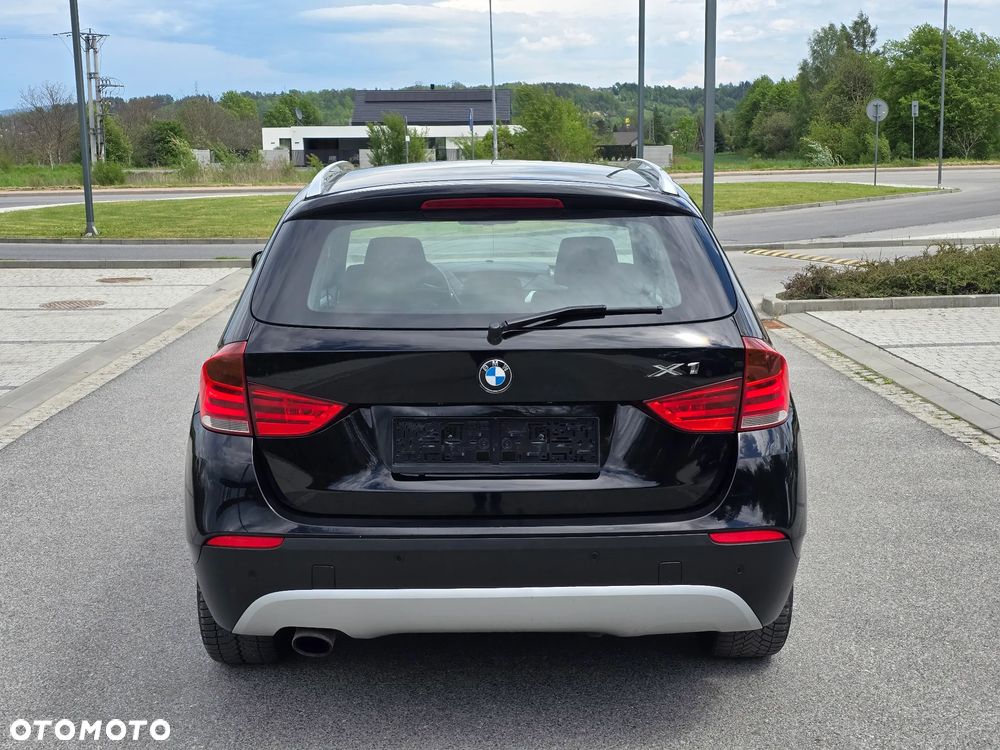 BMW X1 xDrive18d xLine - 38