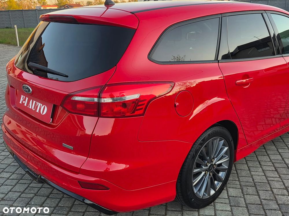 Ford Focus 1.0 EcoBoost Start-Stopp-System ST-LINE DESIGN - 40