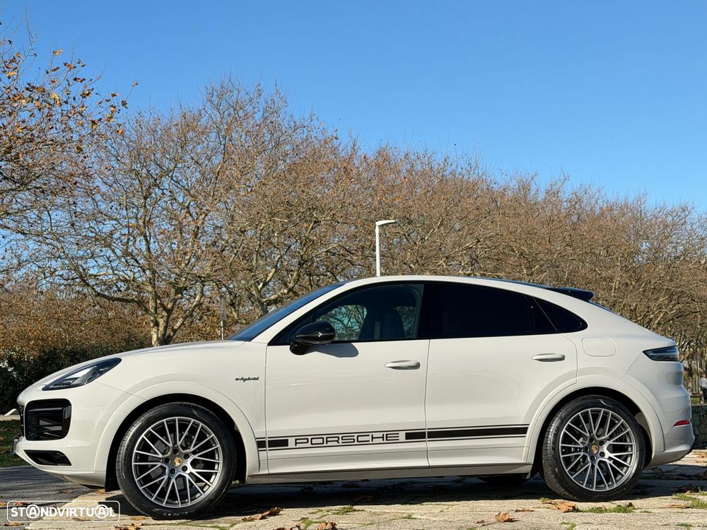 Porsche Cayenne Coupé E-Hybrid Platinum Edition - 3