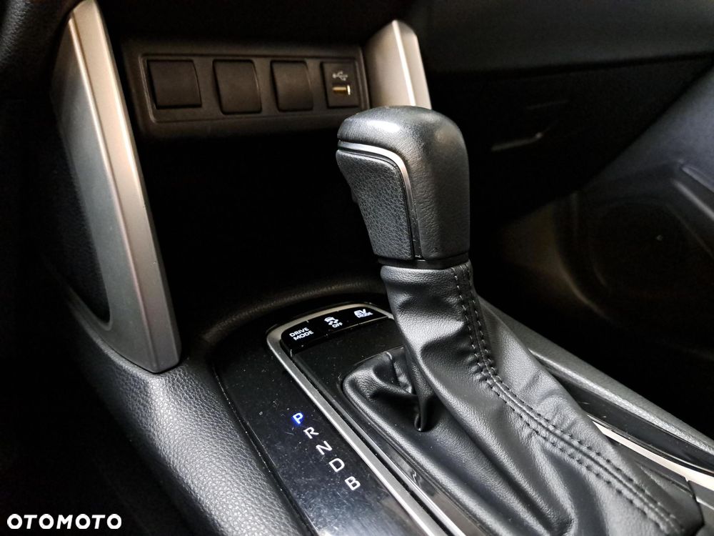 Toyota Corolla Cross - 19