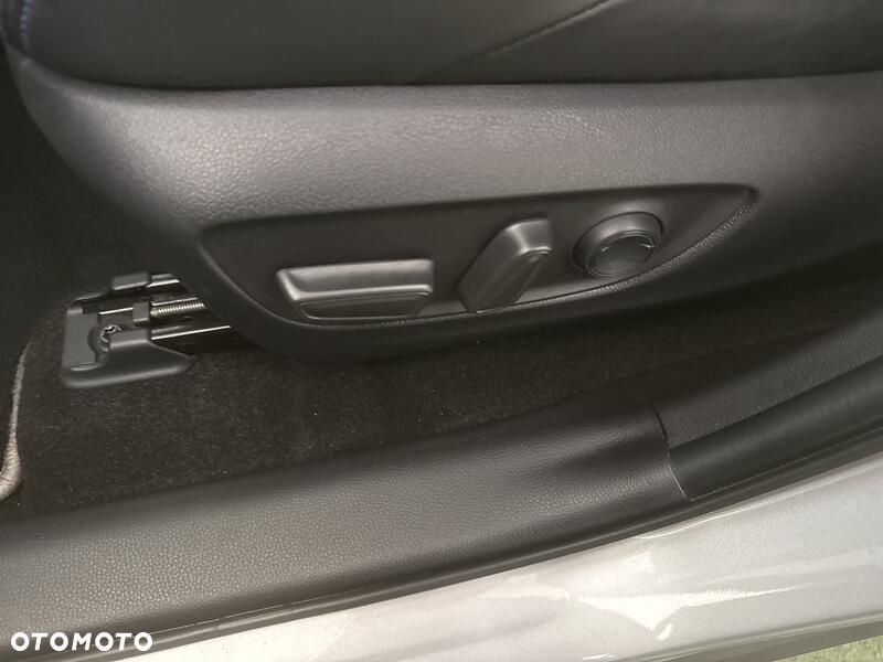 Toyota RAV4 2.5 Hybrid Selection 4x2 - 18
