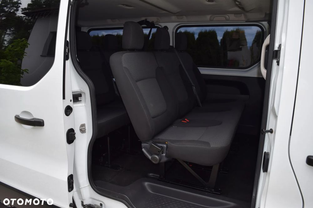 Renault Trafic - 12