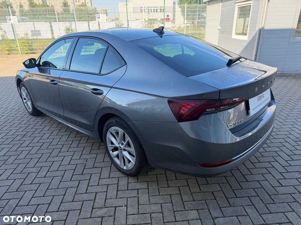 Skoda Octavia 1.5 TSI ACT Ambition - 4