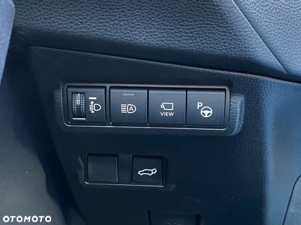Toyota Corolla Cross 2.0 Hybrid Executive - 32