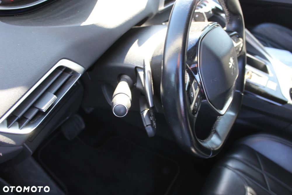 Peugeot 3008 THP 165 EAT6 Stop & Start Allure - 41
