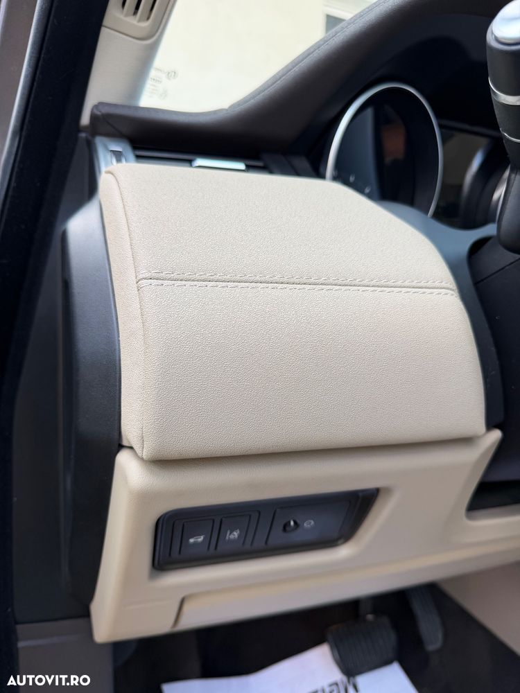 Land Rover Range Rover Evoque - 21