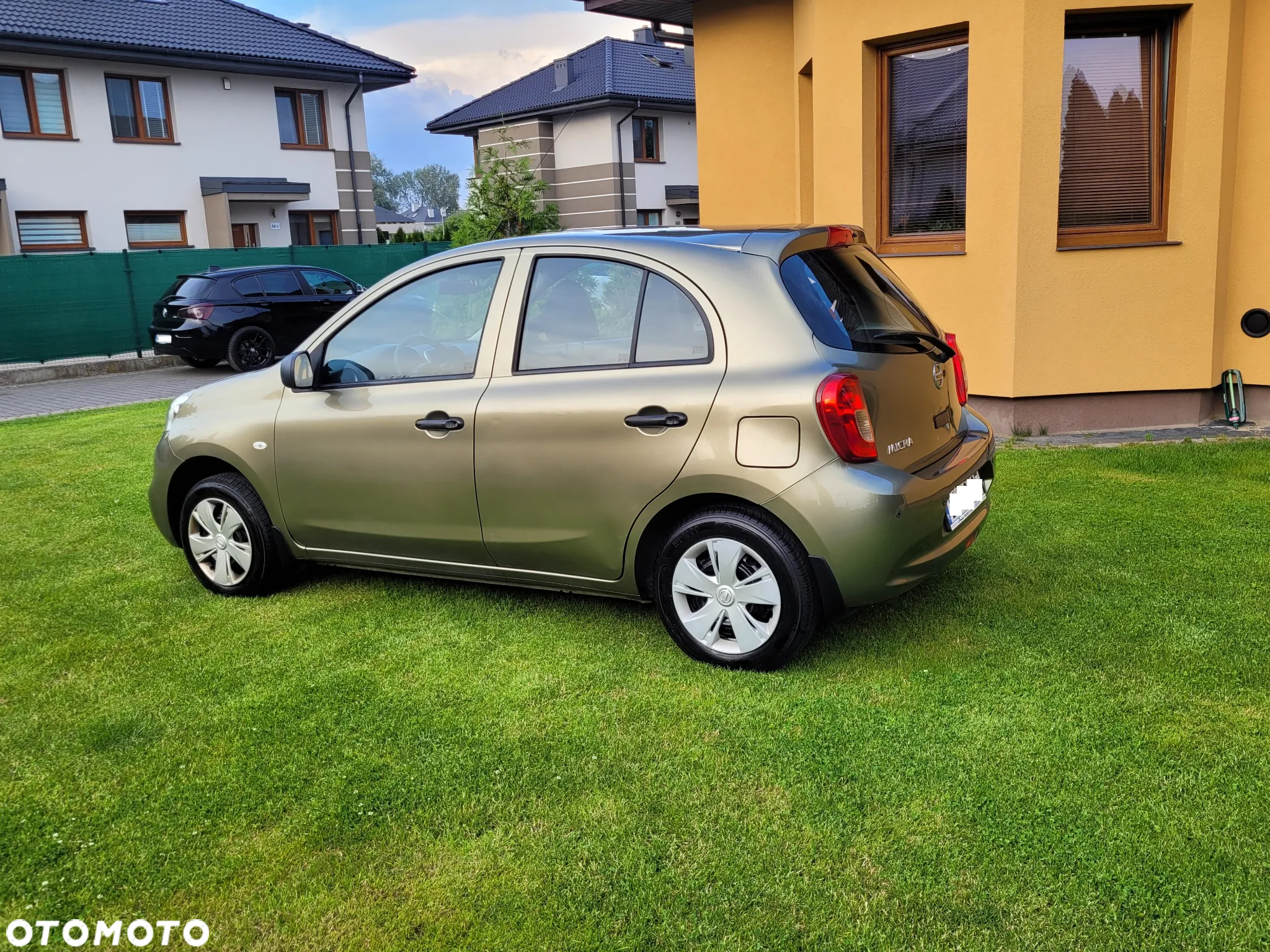 Nissan Micra 1.2 Tekna EU6 - 11