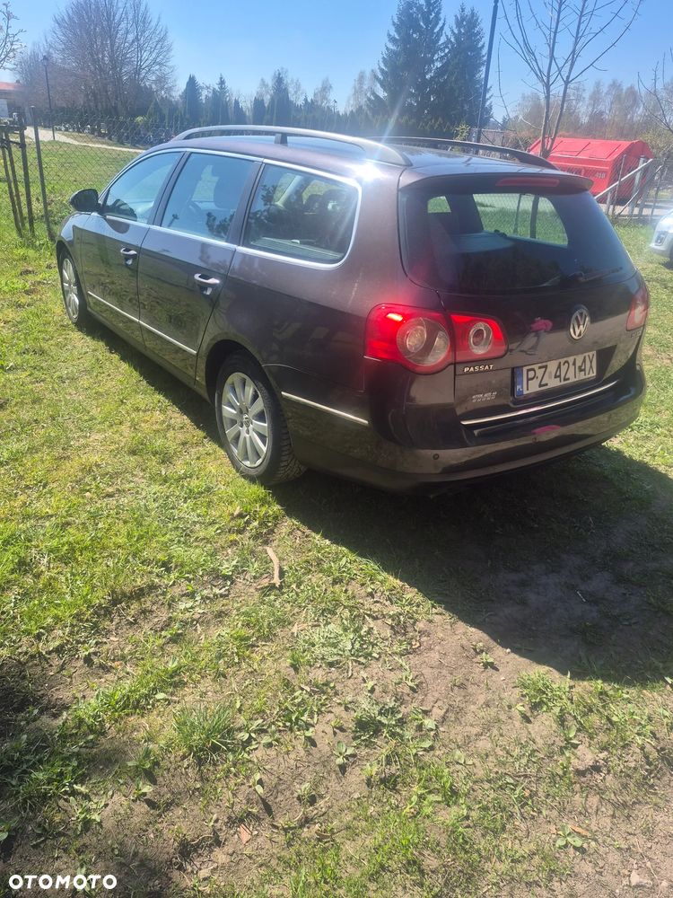 Volkswagen Passat 2.0 TDI Trendline DSG - 6