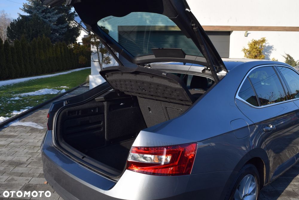 Skoda Superb 1.5 TSI Sportline DSG - 28