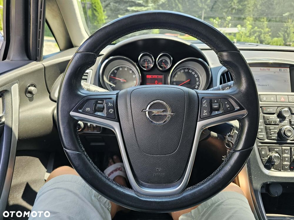 Opel Astra 1.4 T Cosmo - 24