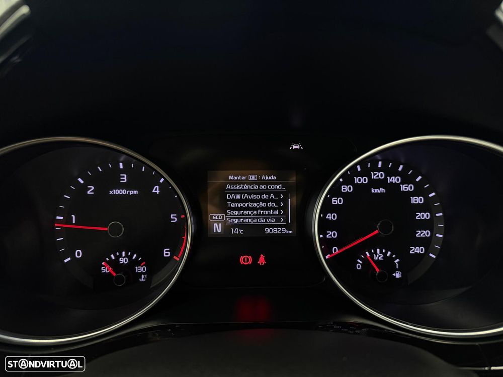 Kia Ceed SW 1.6 CRDi MHEV Drive - 14