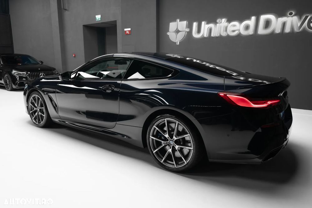 BMW M8 M850i xDrive AT - 11