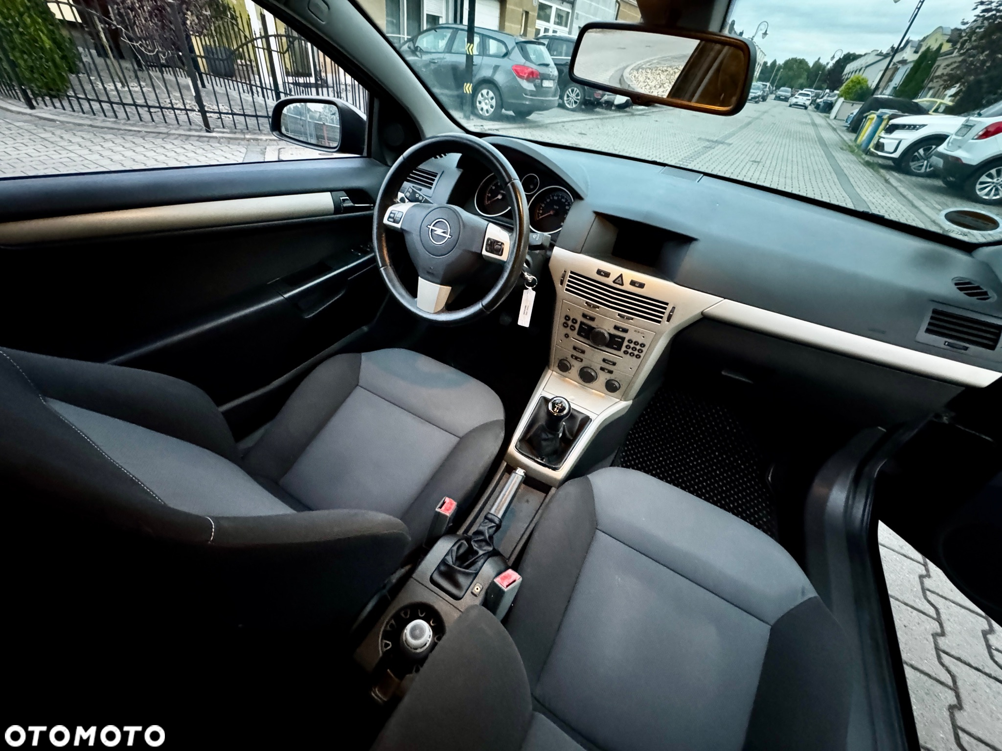 Opel Astra GTC 1.4 Edition - 11