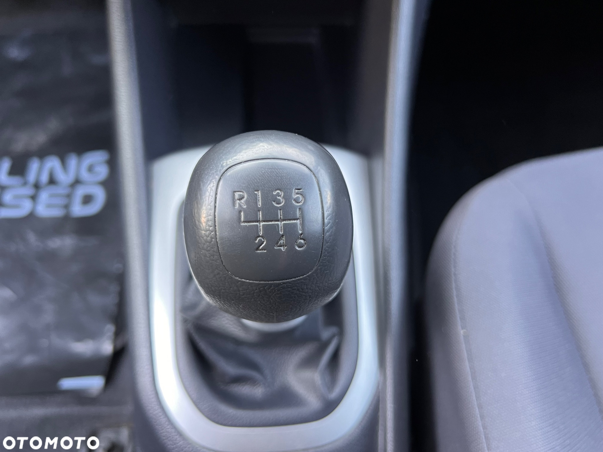 Kia Rio 1.4 L - 29