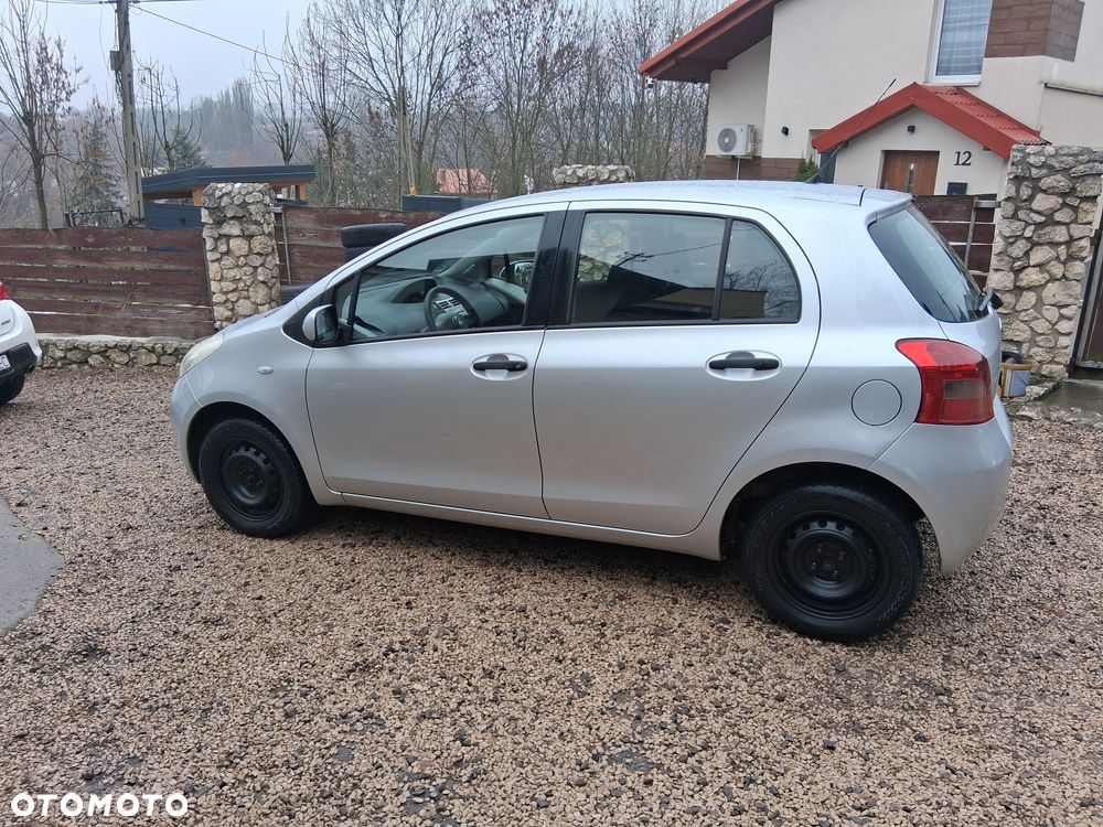 Toyota Yaris 1.0 Luna A/C - 9