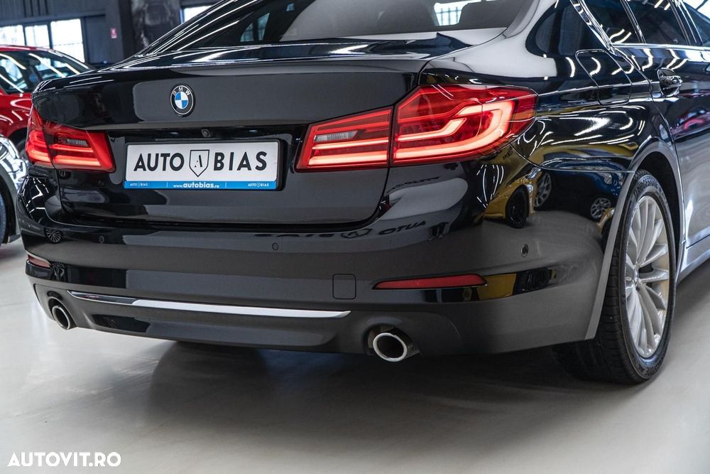 BMW Seria 5 530e iPerformance Aut. Luxury Line - 14
