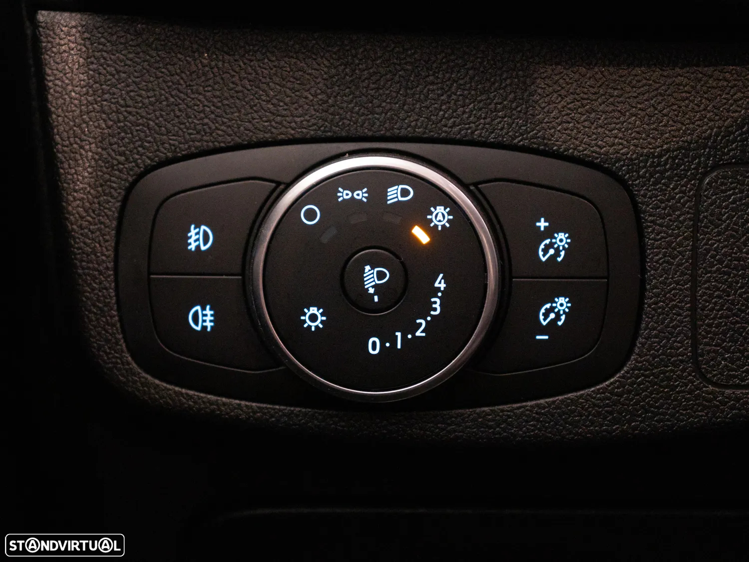 Ford Focus 1.0 EcoBoost MHEV Active - 26