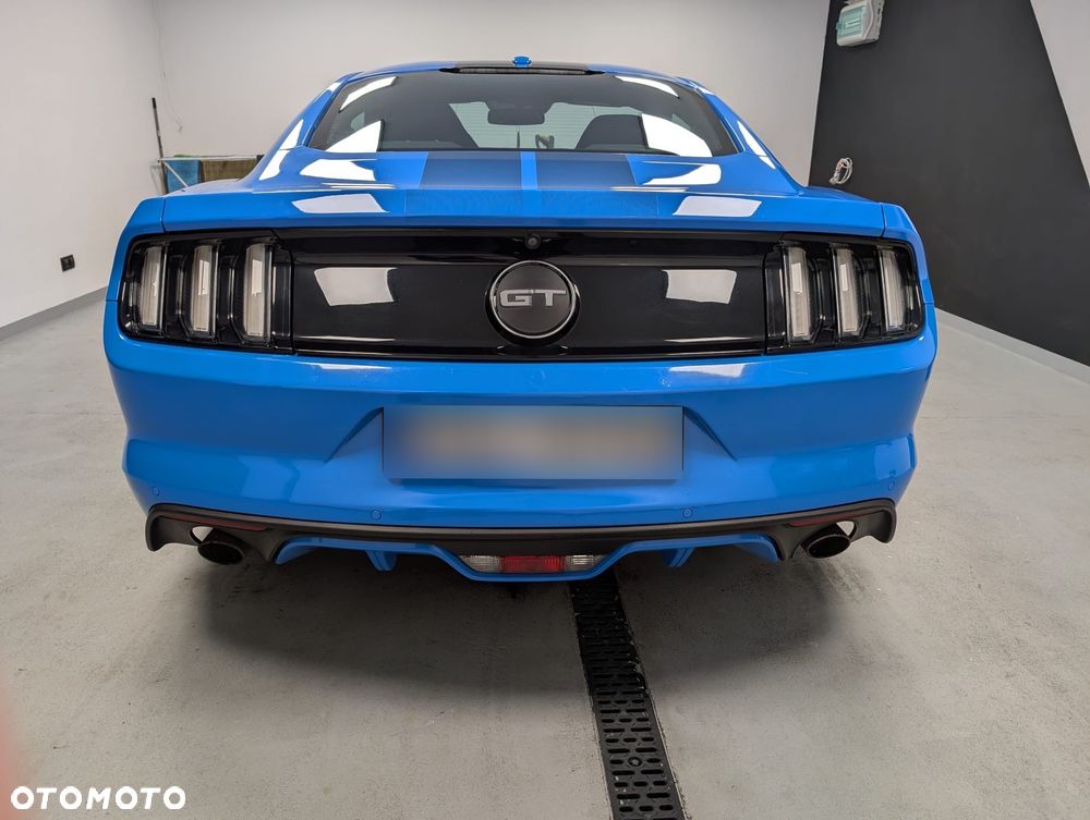 Ford Mustang 5.0 V8 GT - 5